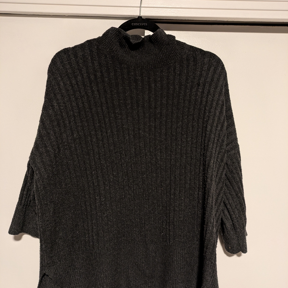 LOFT Dark Gray Turtleneck  Sweater Size Small